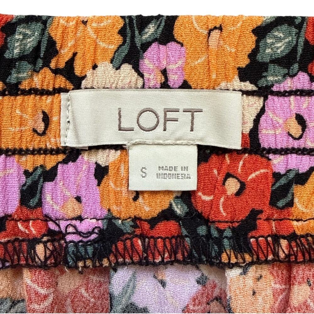 LOFT Floral Skater with a pink and Orange Blooms Size Small - Picture 5 of 6